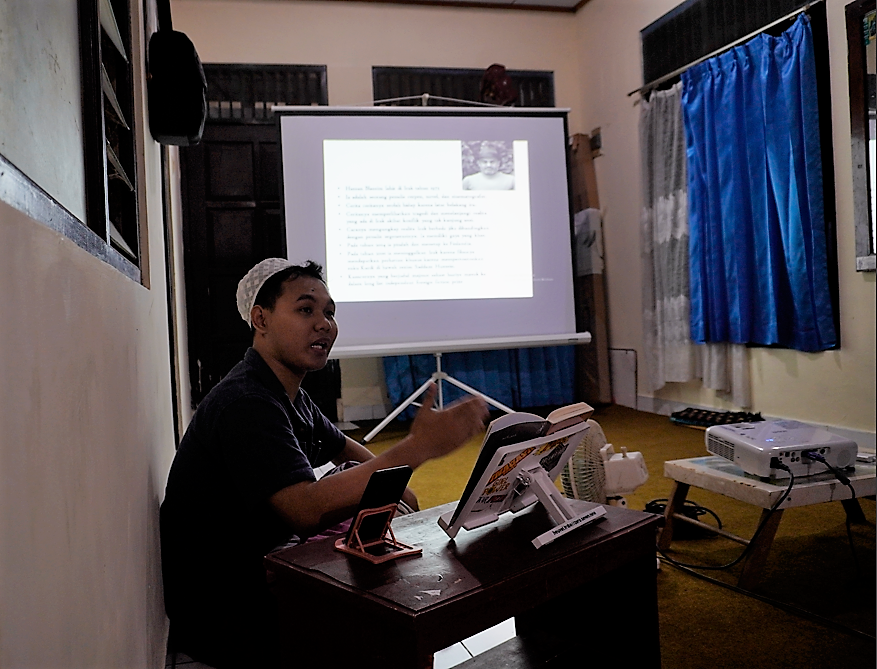 Nabil sedang menyampaikan materi | Sumber Foto: ©Dani Yot