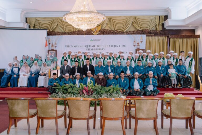 Khataman Al Qur’an dan Kitab Kuning 2026: Ponpes Raudlotul Muhibbin Al-Musta’iniyyah Surakarta Mewisuda 39 Santri
