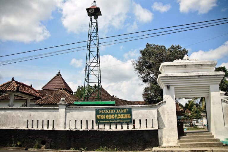 Sejarah Islam dalam Naskah Babad Tanah Jawa
