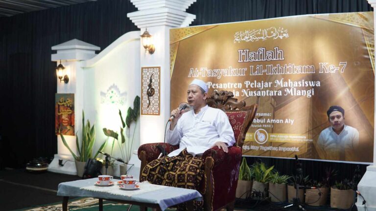 KH Muhibbul Aman Aly: Ilmu yang Manfaat Menjadi Fondasi Pesantren dan Keselamatan Bangsa