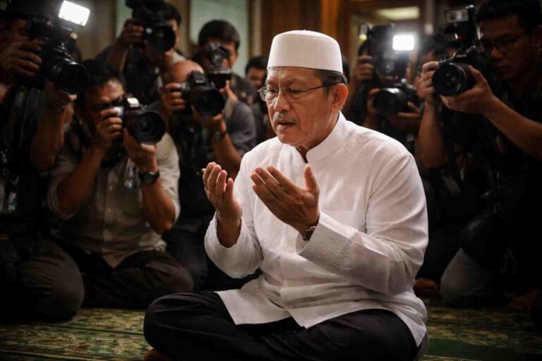 Puasa Basa-Basi Penguasa dan Etika Politik Keagamaan