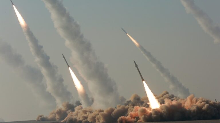 Di Ambang Perang Total: Strategi “Daud vs Goliath” Iran Melawan Koalisi AS–Israel