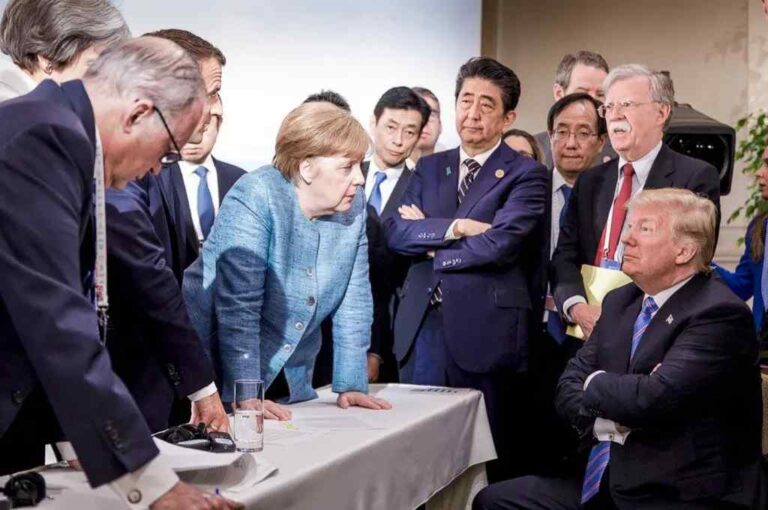 Pergeseran Geopolitik-Geoekonomi Global: Pentingnya Otonomi-Strategis bagi Indonesia
