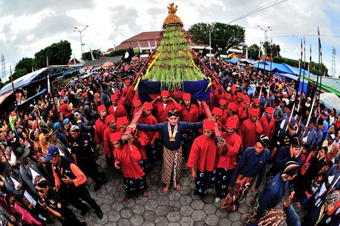 Ketika Kraton Tanpa Tradisi Gerebeg