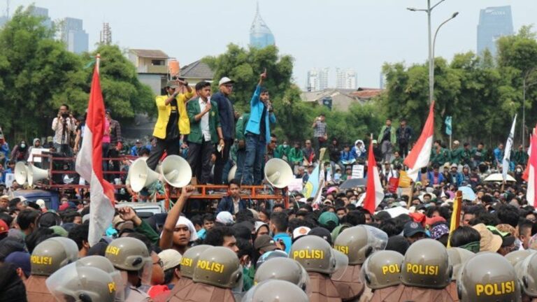 May Day, Daulat Buruh dan Gerakan Masyarakat Sipil