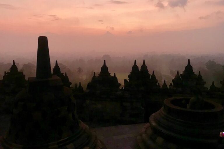 Borobudur dan Empat Perjalanan Agung