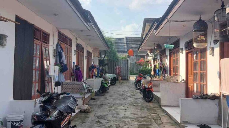 Tinggal di Rumah Kontrakan Bertahun-tahun dan Beranak Pinak di Situ, Apakah Sudah Berstatus Muqim-Mustawṭin?