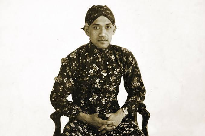 Menyoal Nama HB IX sebagai Nama Bandara, Jalan, dan Monumen