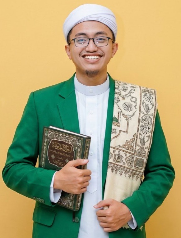 KH Mustain Nasoha, Ketua Fatwa MUI Solo, Ungkap Empat Hal Penting yang Harus Diperhatikan Sebelum Menulis Ayat Al-Qur’an dalam Undangan