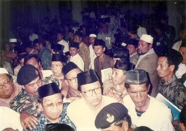 Muktamar, Bayang-Bayang Kekuasaan, dan Politik Transaksional: Bercermin pada Cipasung, Lampung, dan Jombang
